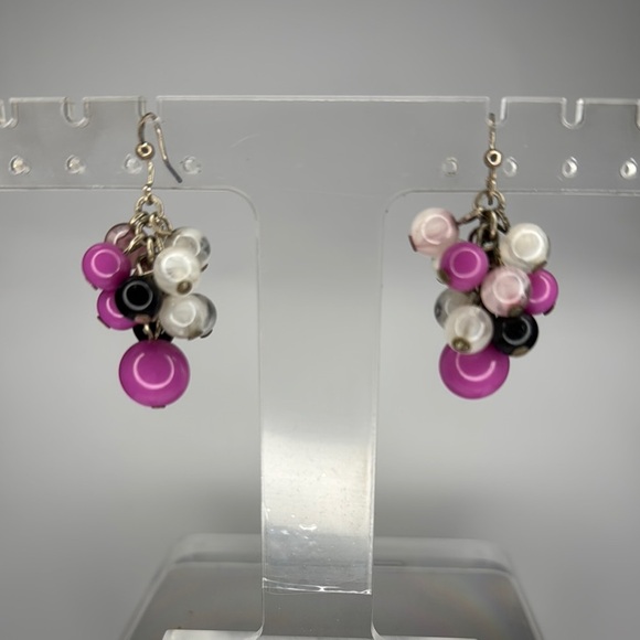 Pink and White Geometric Dangle Earrings - Picture 1 of 4